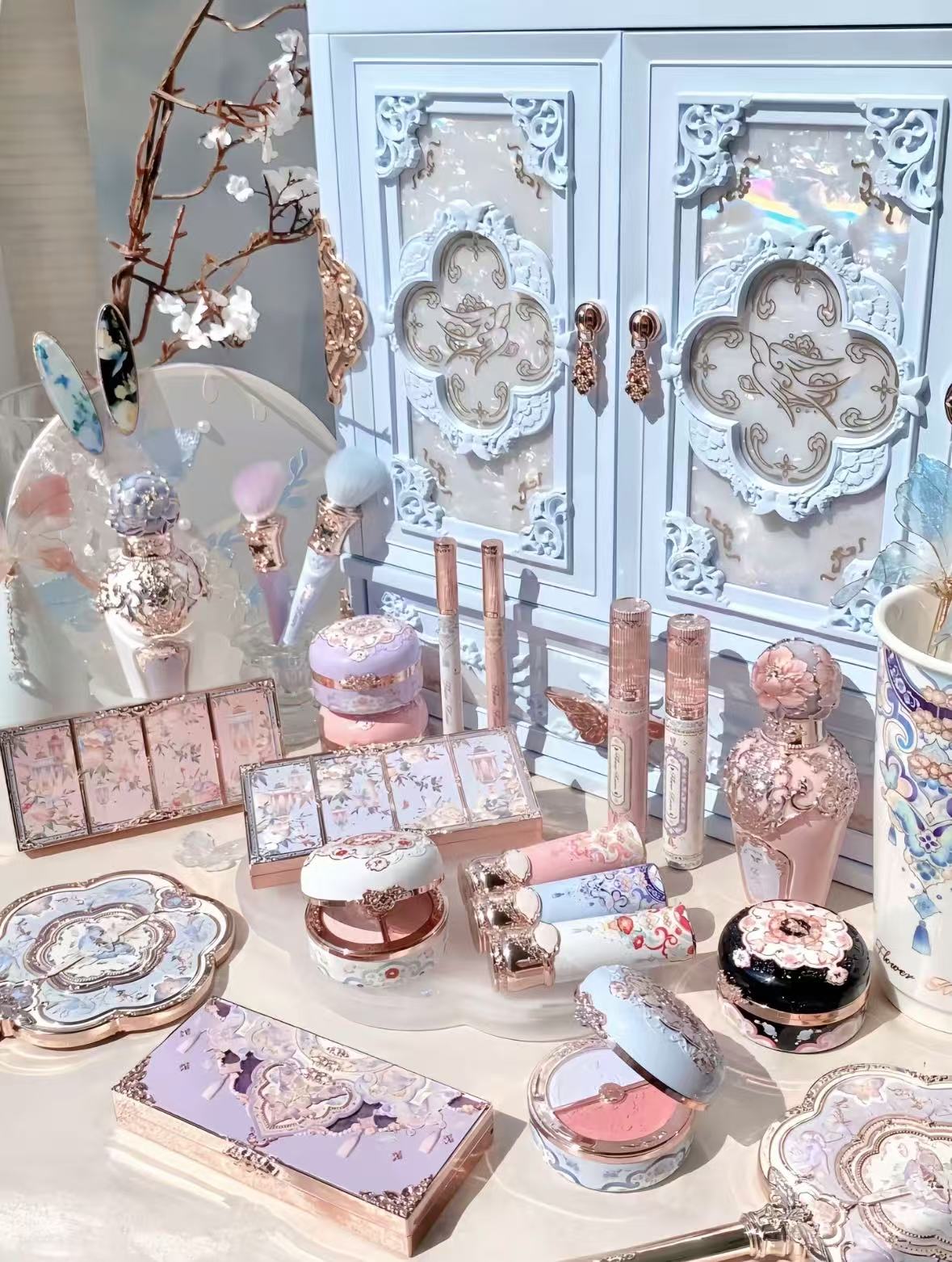 Ensemble de cosmétiques (Développement Anchor)